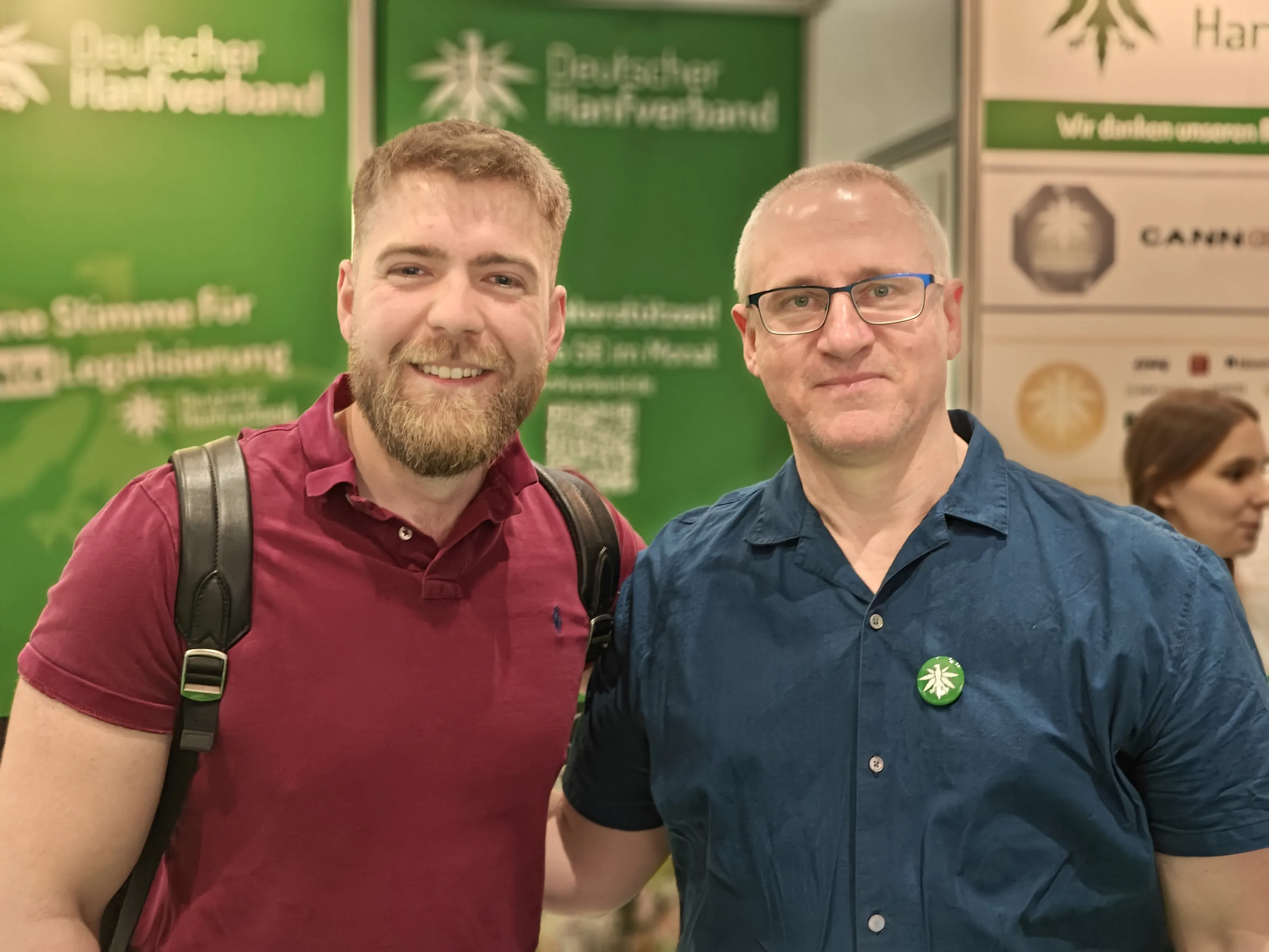 Das MCOS-Team im Gespräch auf der Mary Jane 2025: CEO Cedric Lehmann und DHV Geschäftsführer Georg Wurth
